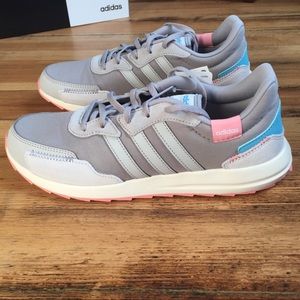 Adidas Retrorun Sneaker